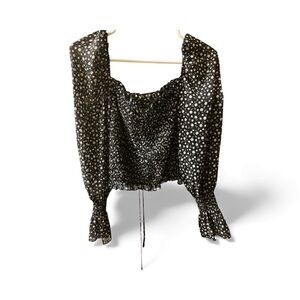 TRENDY BOHEMIAN STYLE TOP- TONG TONG COLLECTION